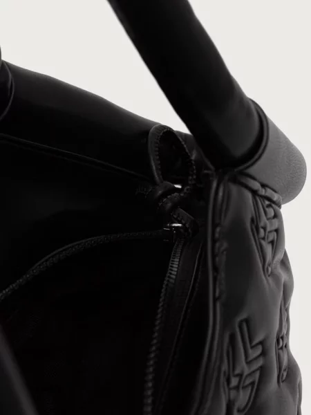 Кожаная сумка хобо Karl Lagerfeld Jeans