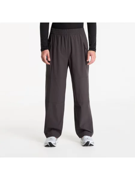 Панталони New Balance Street Classics Ripstop Pant Black Cement M черно