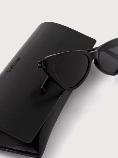 Солнцезащитные очки Saint Laurent