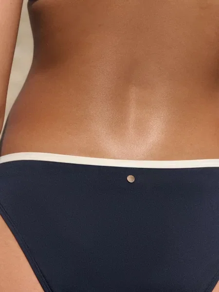 Mint Velvet Bikinové nohavičky námornícka modrá biela
