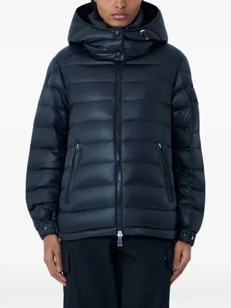 Geacă cu puf Moncler matlasată negru
