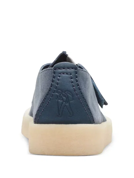 Велурени ниски обувки Clarks Originals синьо