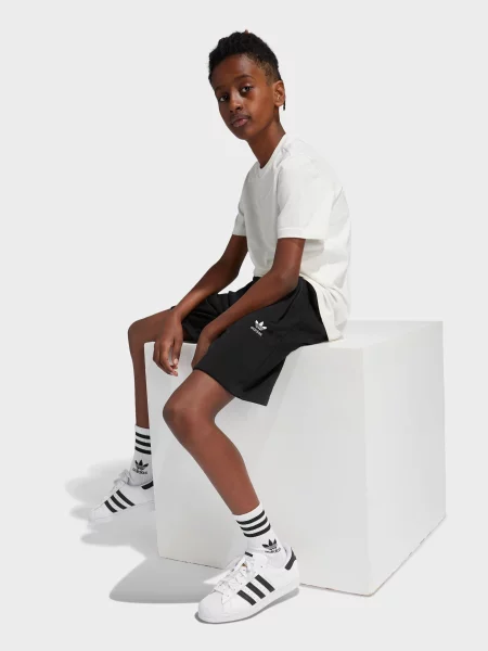Детские спортивные шорты Adidas черные
