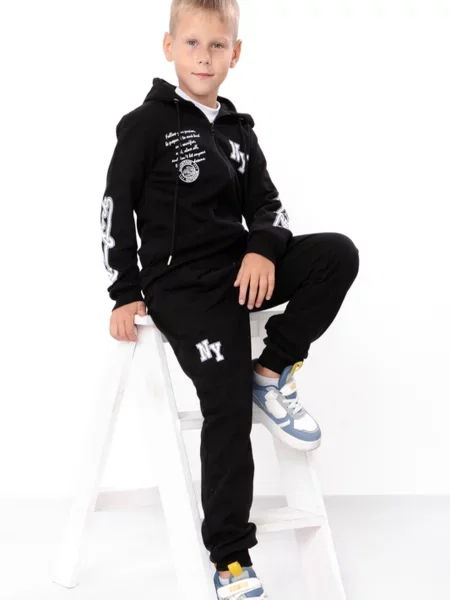 Костюмный спортивный костюм носи своє