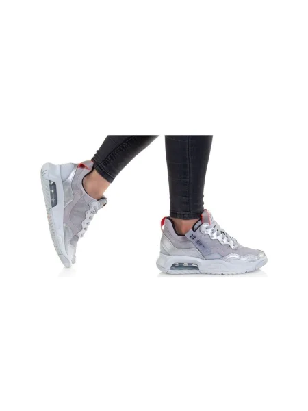 Pantofi Nike gri