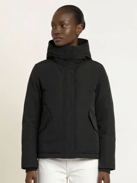 Woolrich Péřové Bundy černá
