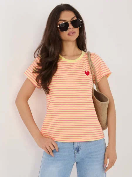 Tricou Italy Moda cu broderie cu motiv cu inimi galben