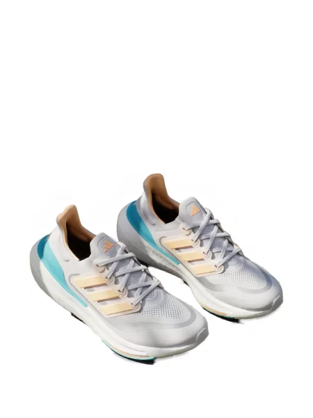 Sneakerși Adidas UltraBoost cu dungi de drumeție gri