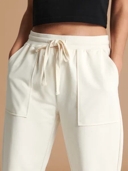 Штани нюдовий