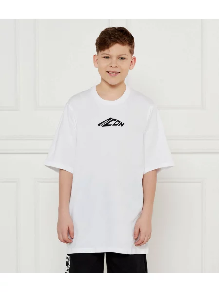 Tricou