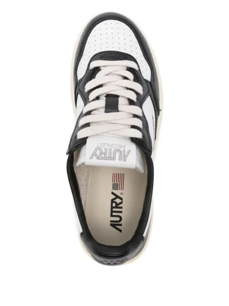 Sneakerși Autry alb