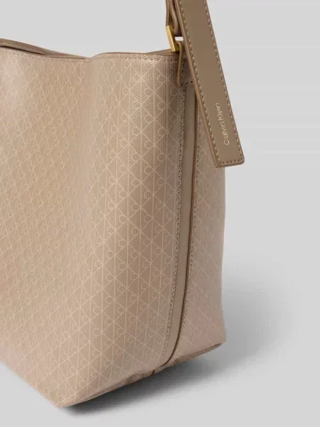 Calvin Klein Emblem Aop Medium Bucket Bag Desert Taupe Universal brązowy