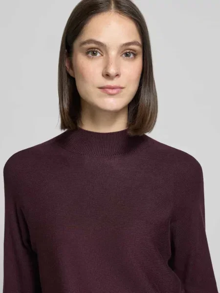 Sweter z dzianiny o kroju regular fit z mieszanka ze stójką Comma