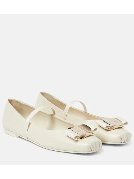 Balerini Ferragamo din piele alb