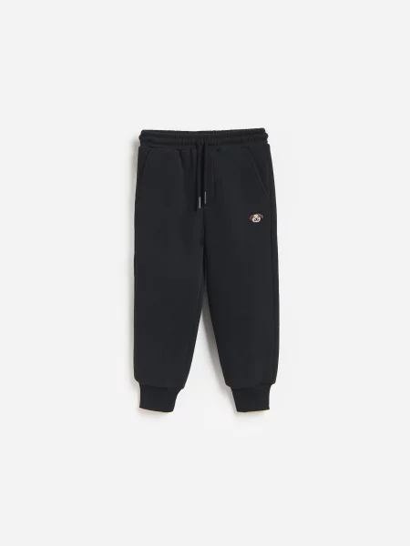 Reserved Pantaloni jogger cu conținut ridicat de negru