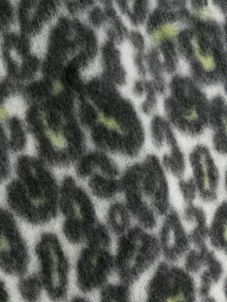 Raštuotas šalikas Faliero Sarti leopardinis balta
