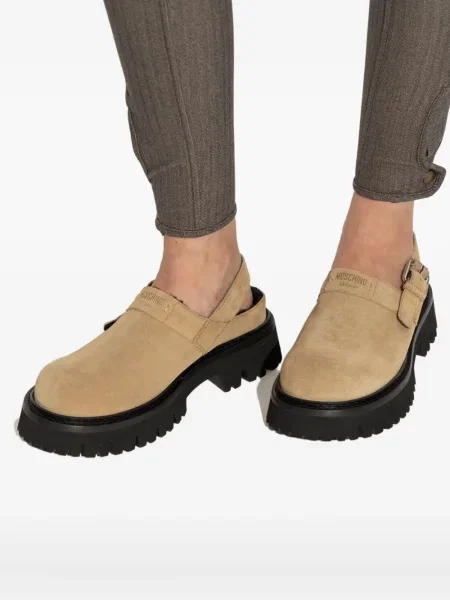 Papuci tip mules Moschino cu cataramă