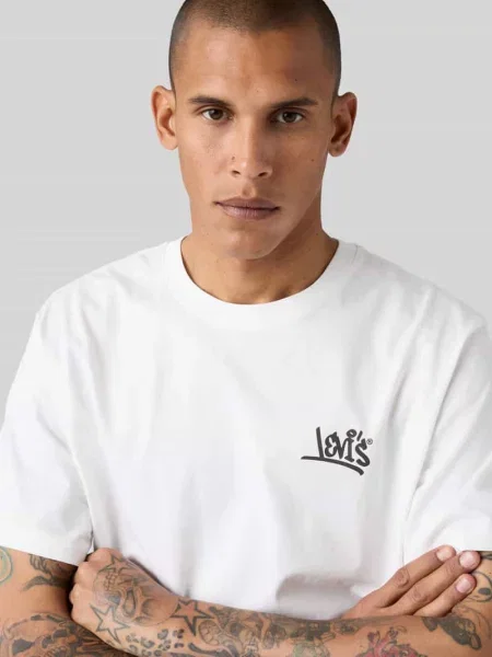 T-shirt o kroju relaxed fit z czystej bawełny Levi's biała