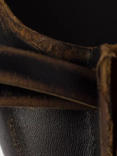 Pantofi cu toc Prada din piele negru
