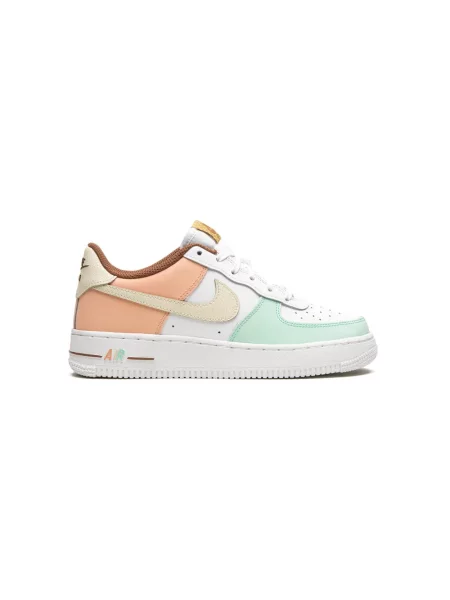 Маратонки Nike Air Force 1 бяло