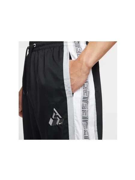 Pantaloni Nike negru