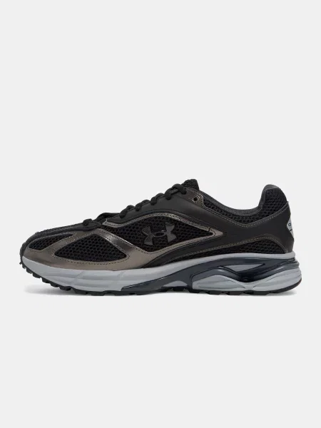 Copati Under Armour črna