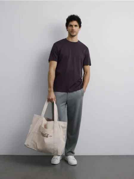 Reserved Футболка regular fit з мерсеризованої коричневий
