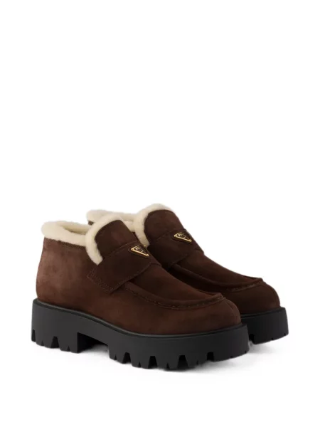 Pantofi loafer Prada din piele de căprioară maro