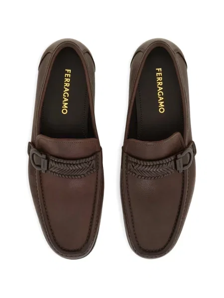 Mocasini Ferragamo maro
