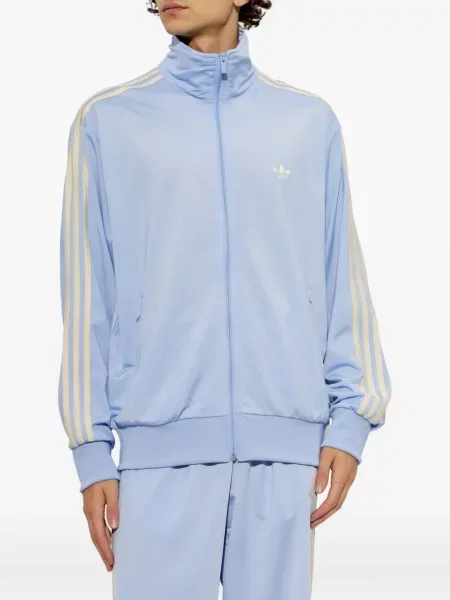 Pulover Adidas cu dungi cu broderie din satin alb
