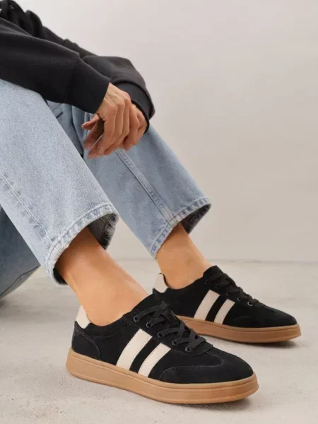 Sneakersy ze Skóry Naturalnej z Geometrycznym Wzorem Zetisius czarne