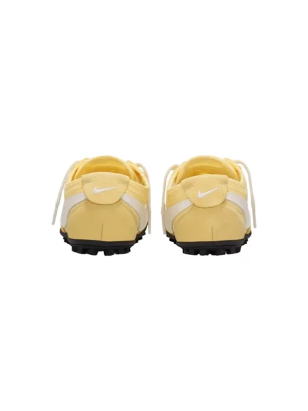 Pantofi Nike galben