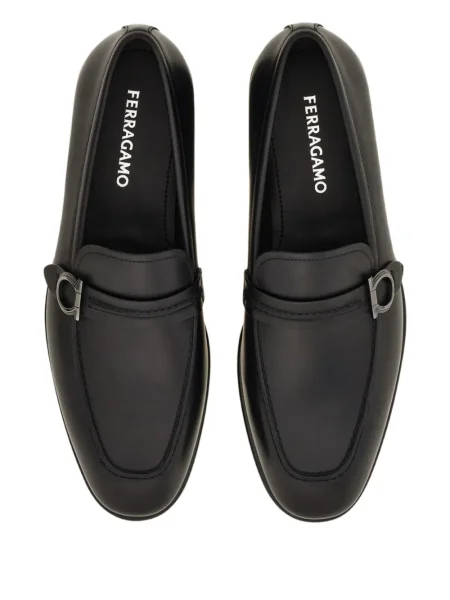 Pantofi loafer Ferragamo cu cataramă negru