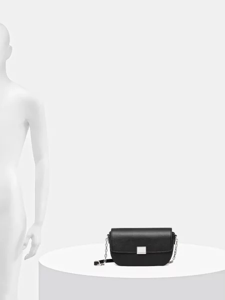 Кожаная сумка Karl Lagerfeld черная