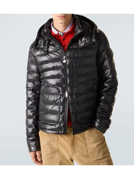 Geacă cu puf Moncler cu glugă negru