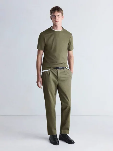 Koszulka regular fit Thermolite® khaki Mężczyzna S MANGO MAN