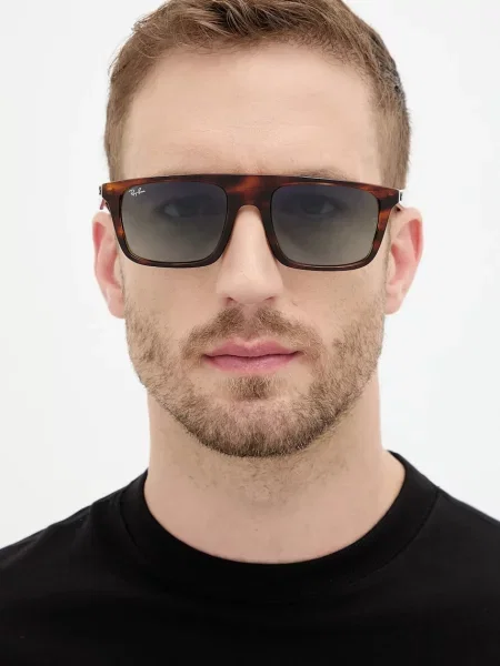 Sončna očala Ray-Ban rjava