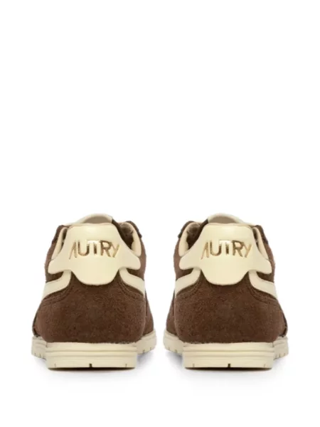 Sneakerși Autry din piele de căprioară maro