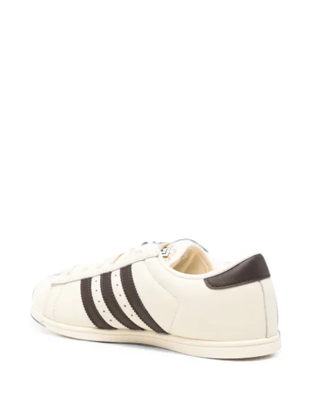 Sneakerși Adidas Adizero din piele zdrențuiți maro