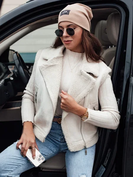 Kamizelka zamszowa z kożuszkiem WOOLZIP Dstreet biała