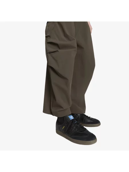 Pantaloni adidas Premium Essentials Utility Cargo Pants Shadow Olive 36 măslin