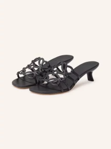 Loewe Pantofle Petal Anagram černá
