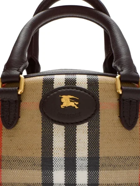 Geantă Burberry în carouri