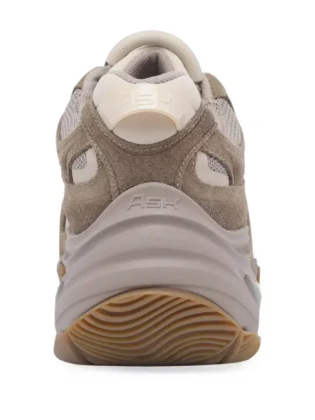 Sneakerși Ash din piele de căprioară maro