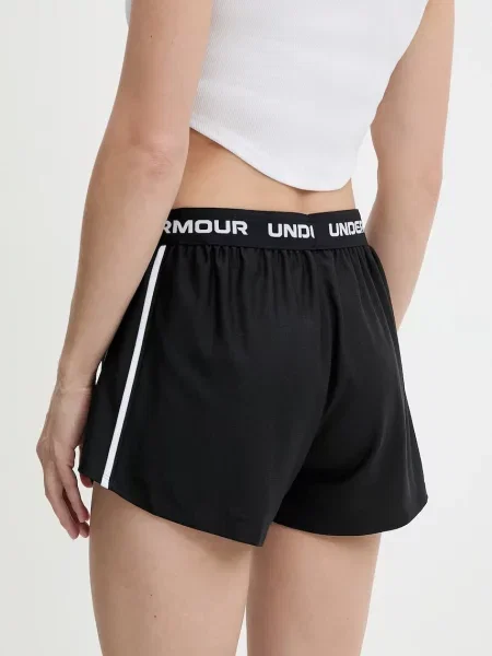 Шорты Under Armour с аппликацией черные