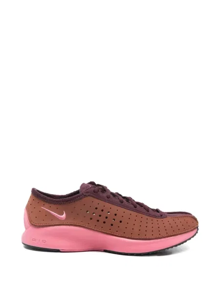 Sneakerși Nike din piele cu perforații maro