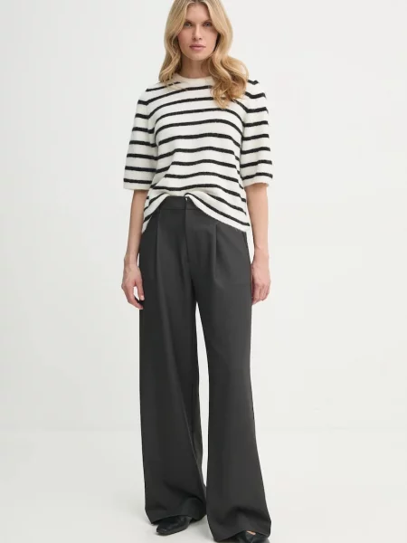 Светр Gestuz легкий бежевий