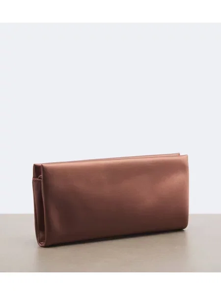 Geantă plic Saint Laurent din satin maro