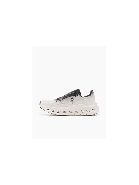 Pantofi On negru