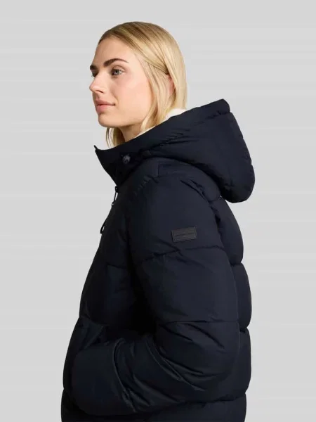 Kurtka w stylu puffer z kapturem i wypełnieniem puchowym Tom Tailor Denim granatowa